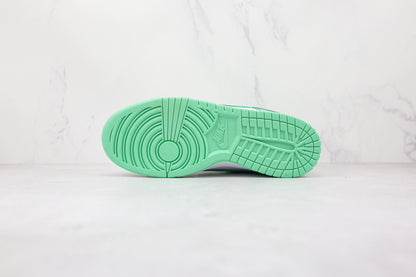 Dunk Low Green Glow