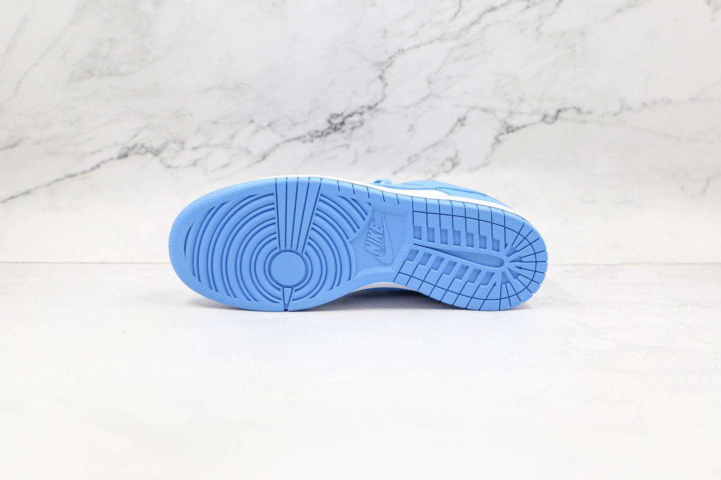 Dunk Low UNC